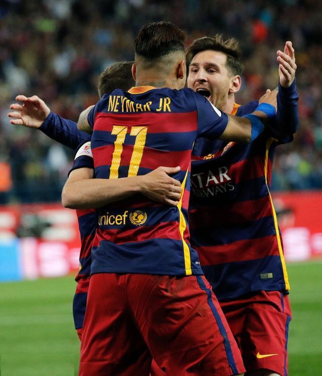 包含赛前体能课后，巴塞罗那强势反弹备战国王杯，悬念犹存，控场能力受关注的词条