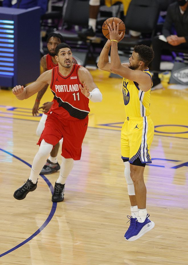 关于里程碑夜波特兰开拓者迎来里程碑；全明星赛关键时刻刷纪录；气氛紧张；更衣室氛围转暖的信息