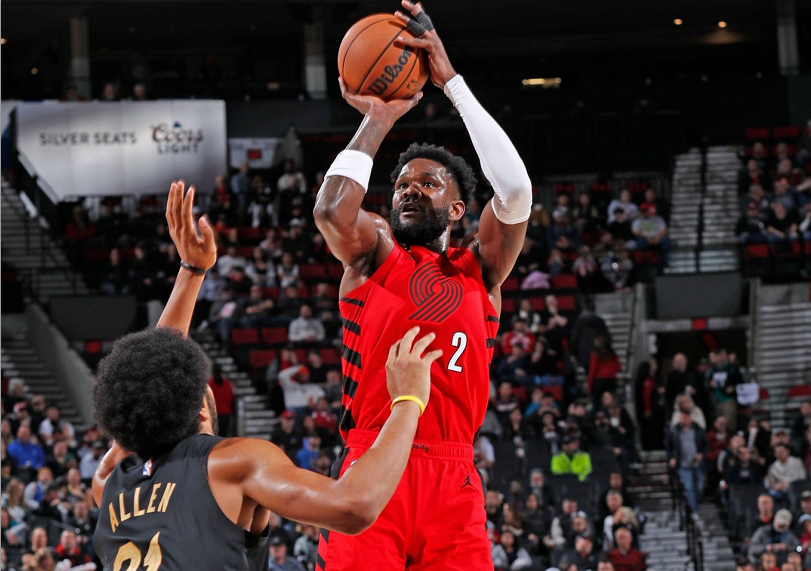 关于里程碑夜波特兰开拓者迎来里程碑；全明星赛关键时刻刷纪录；气氛紧张；更衣室氛围转暖的信息